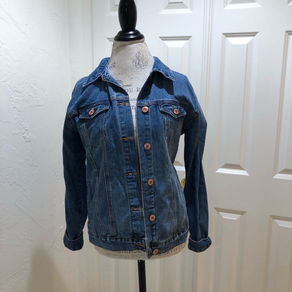 Hardly worn Jean jacket from Forever 21